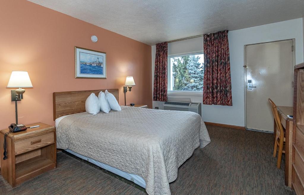 Americas Best Value Inn Ashtabula/Austinburg Bagian luar foto